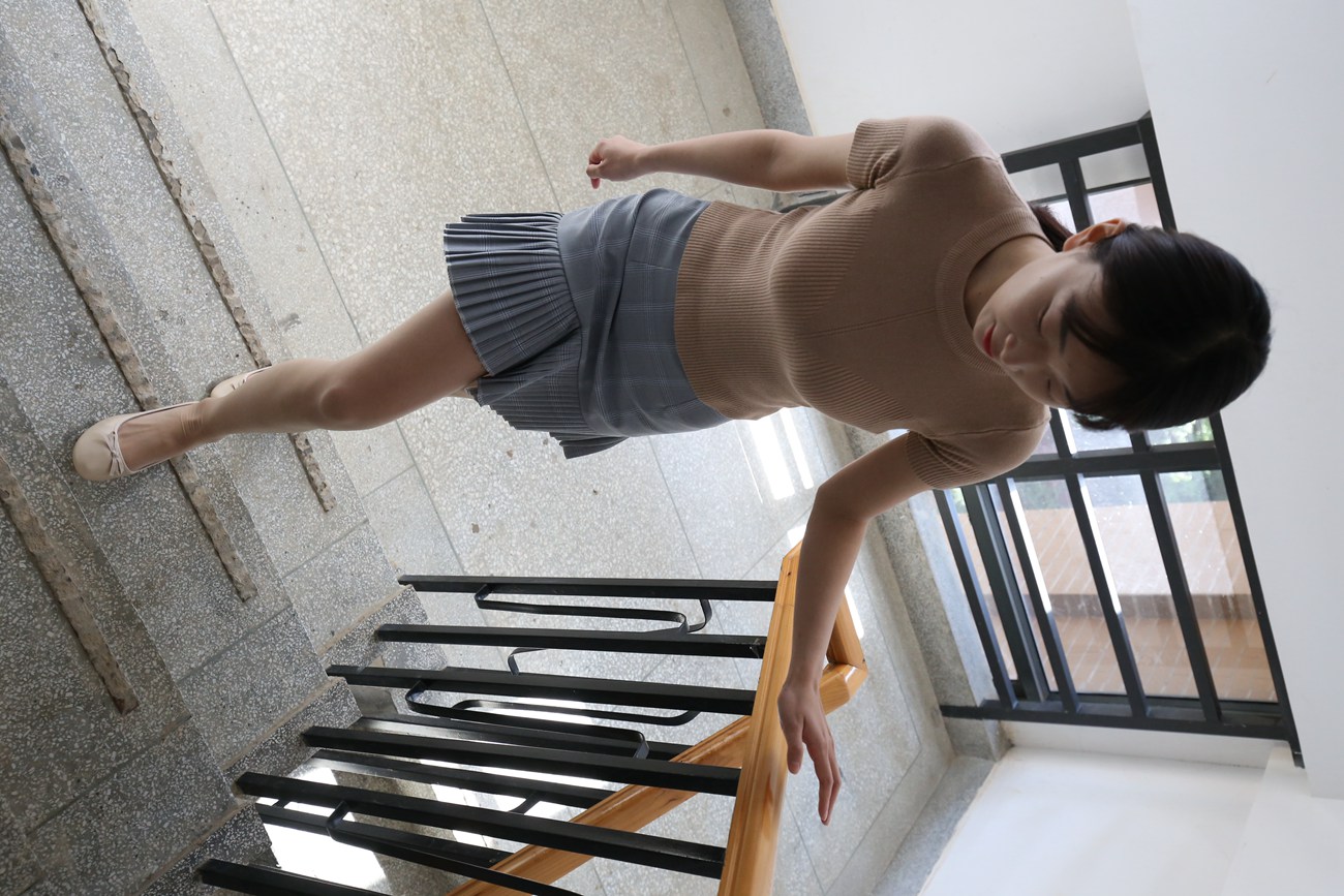 图片[308]-大西瓜爱牙膏-早期作品-S033 肉丝-1小姐姐 [407P] – 速更版-美库