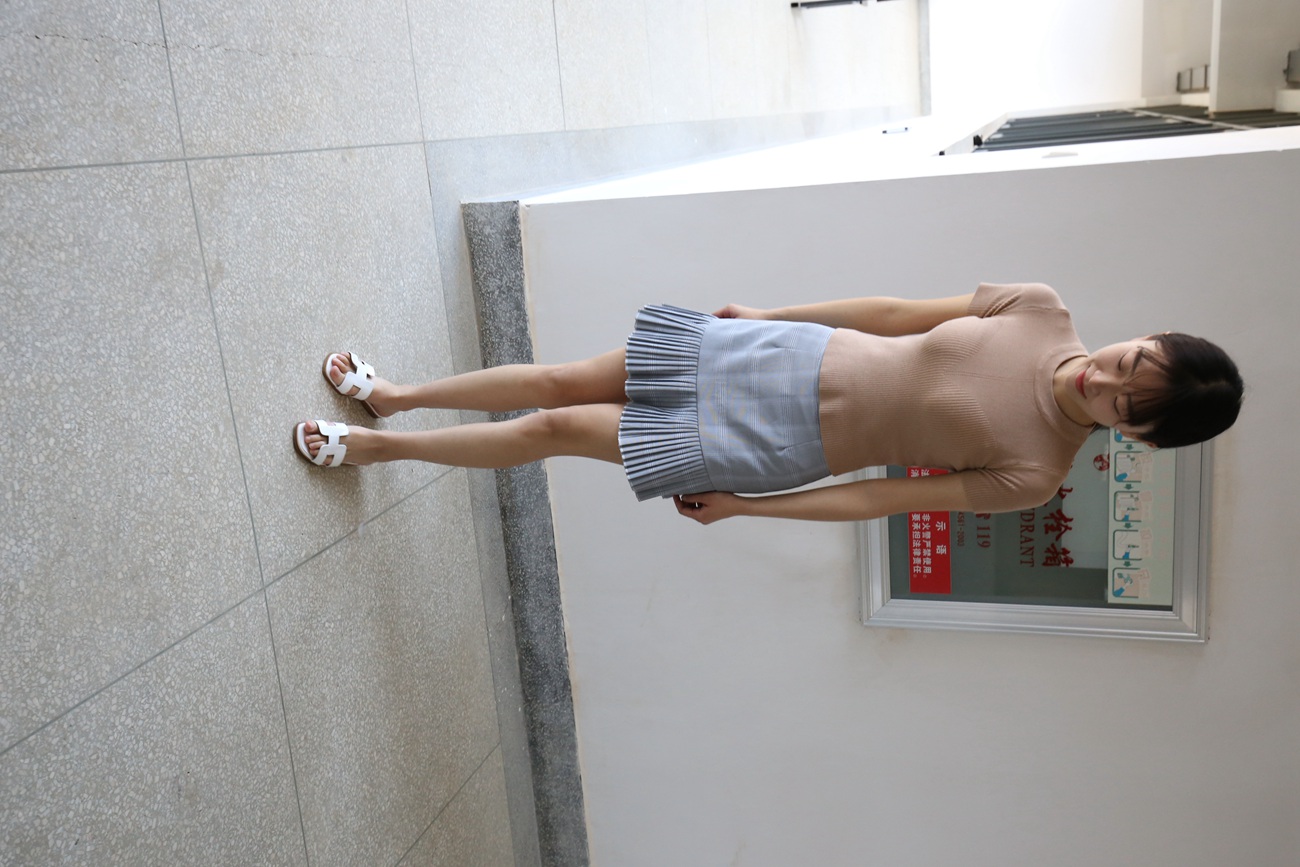 图片[25]-大西瓜爱牙膏-早期作品-S034 肉丝-2裸足 [381P] – 速更版-美库