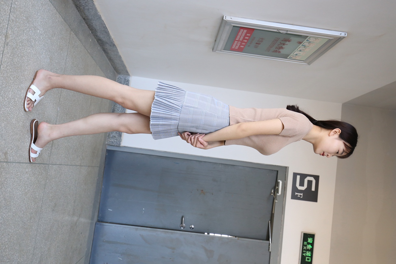 图片[34]-大西瓜爱牙膏-早期作品-S034 肉丝-2裸足 [381P] – 速更版-美库