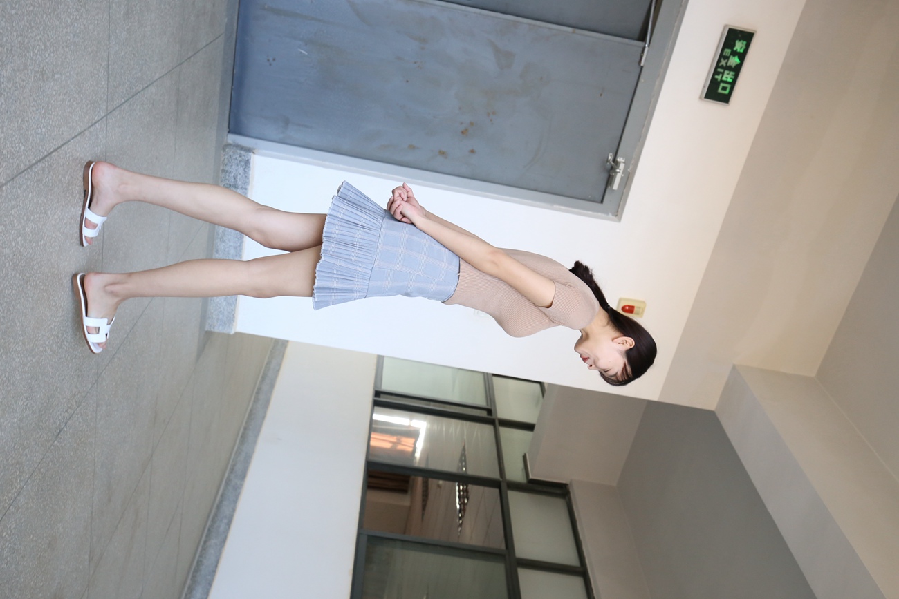 图片[69]-大西瓜爱牙膏-早期作品-S034 肉丝-2裸足 [381P] – 速更版-美库