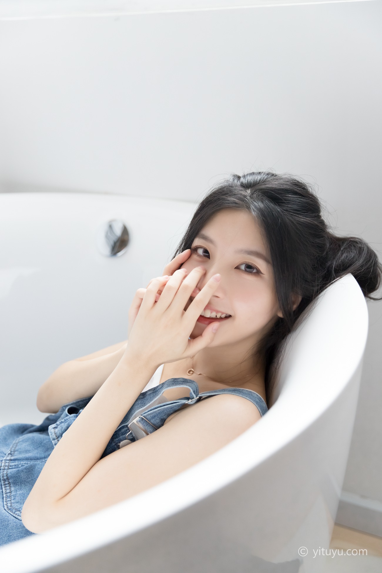 图片[14]-[YITUYU]艺图语 2021.04.21 蓝色牛仔裤 小铟 [24P] – 速更版-美库