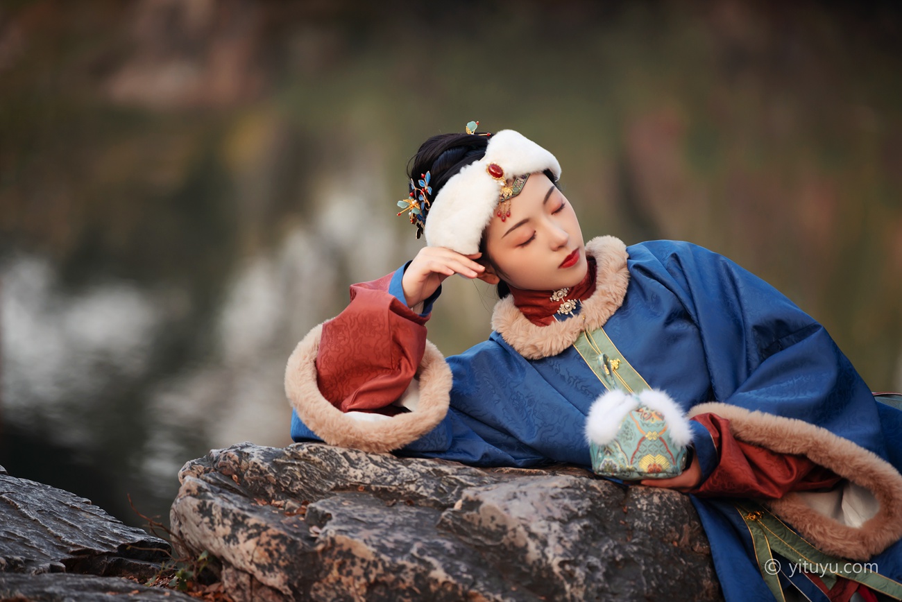 图片[24]-[YITUYU]艺图语 2021.04.09 晚枫 墨律 [26P] – 速更版-美库