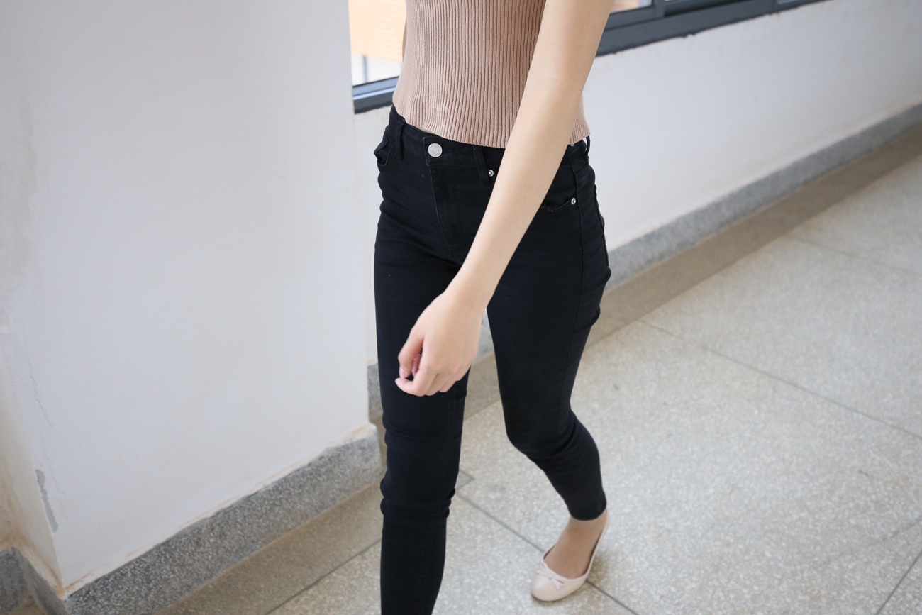 图片[37]-大西瓜爱牙膏-早期作品-S035 肉丝-3黑长裤 (1) [130P] – 速更版-美库