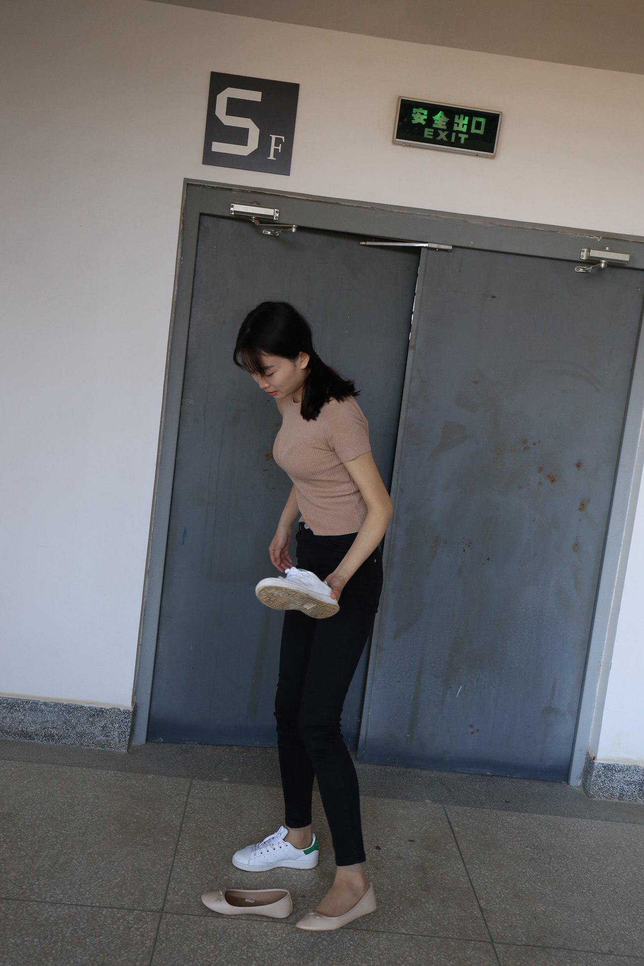 图片[18]-大西瓜爱牙膏-早期作品-S035 肉丝-3黑长裤 (3) [118P] – 速更版-美库