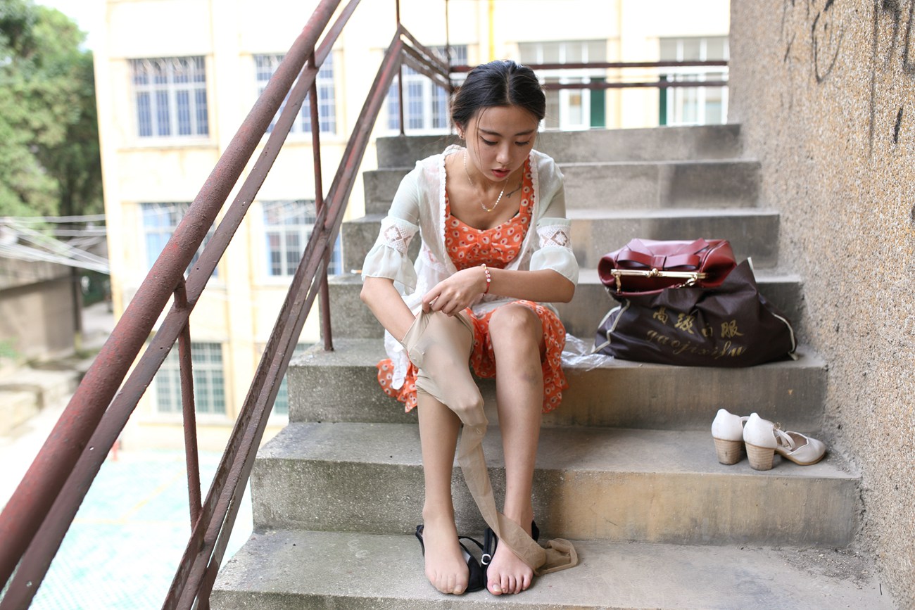 图片[82]-大西瓜爱牙膏-早期作品-S036 碎花裙少女 [152P] – 速更版-美库