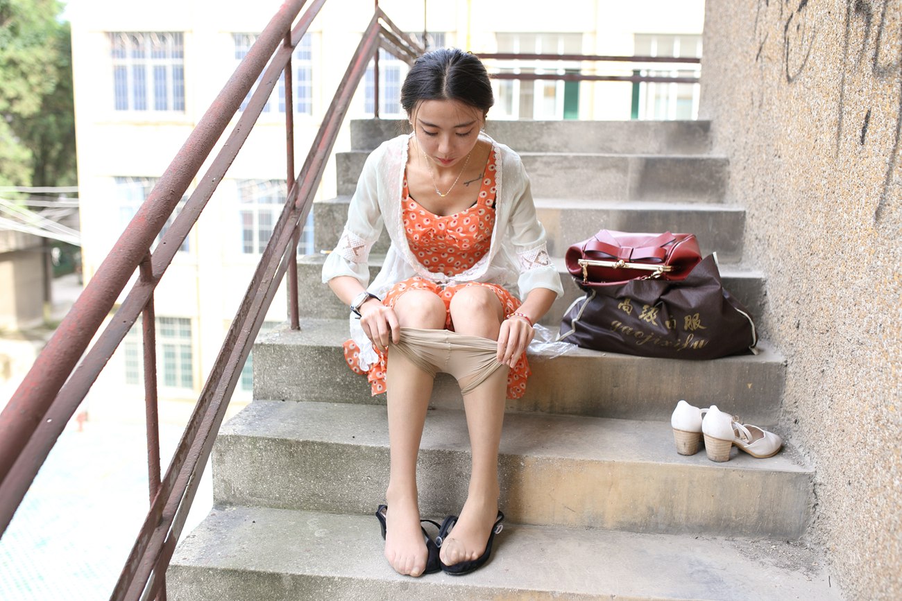 图片[91]-大西瓜爱牙膏-早期作品-S036 碎花裙少女 [152P] – 速更版-美库