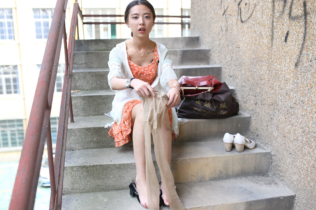 图片[108]-大西瓜爱牙膏-早期作品-S036 碎花裙少女 [152P] – 速更版-美库