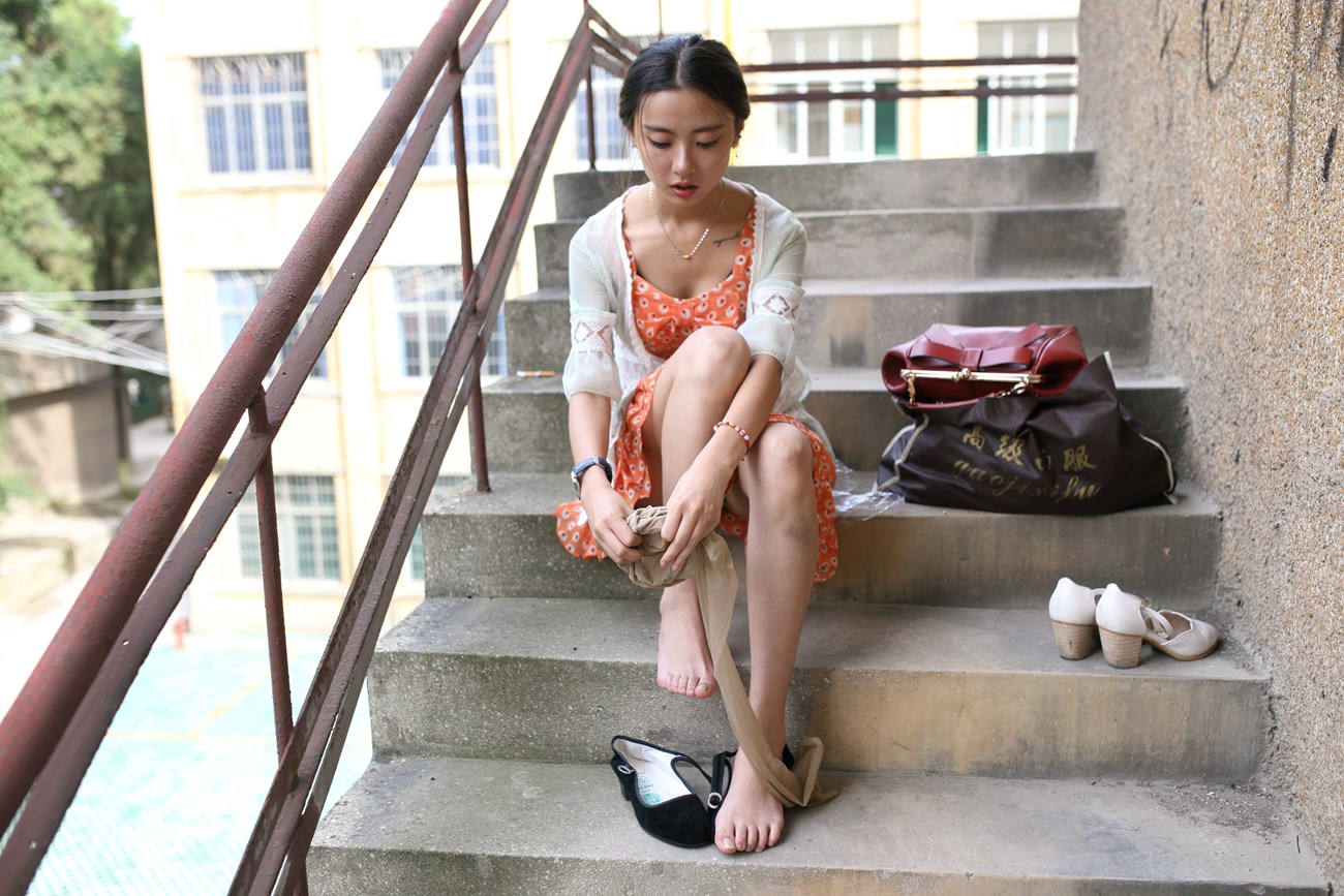 图片[135]-大西瓜爱牙膏-早期作品-S036 碎花裙少女 [152P] – 速更版-美库