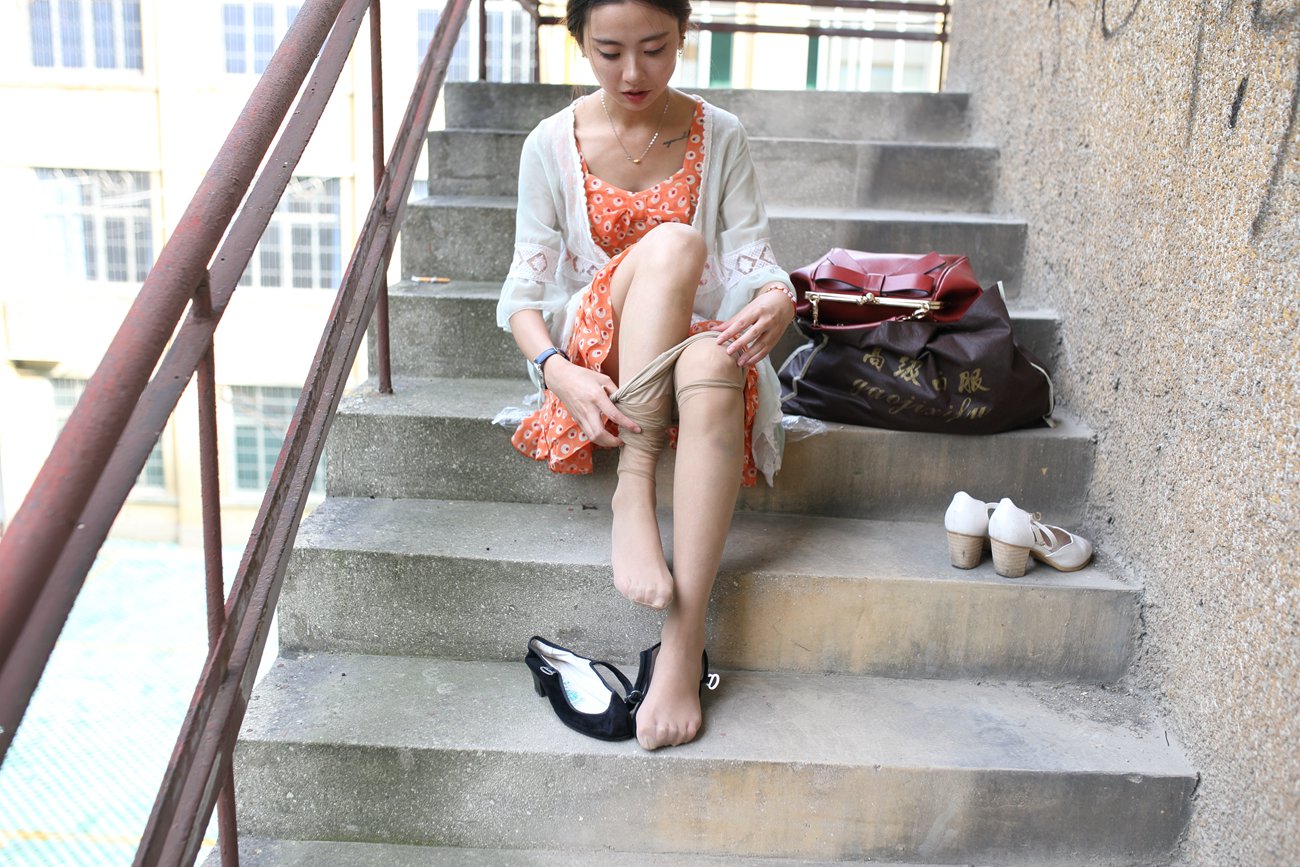 图片[142]-大西瓜爱牙膏-早期作品-S036 碎花裙少女 [152P] – 速更版-美库