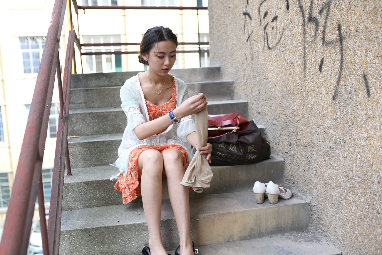 图片[145]-大西瓜爱牙膏-早期作品-S036 碎花裙少女 [152P] – 速更版-美库