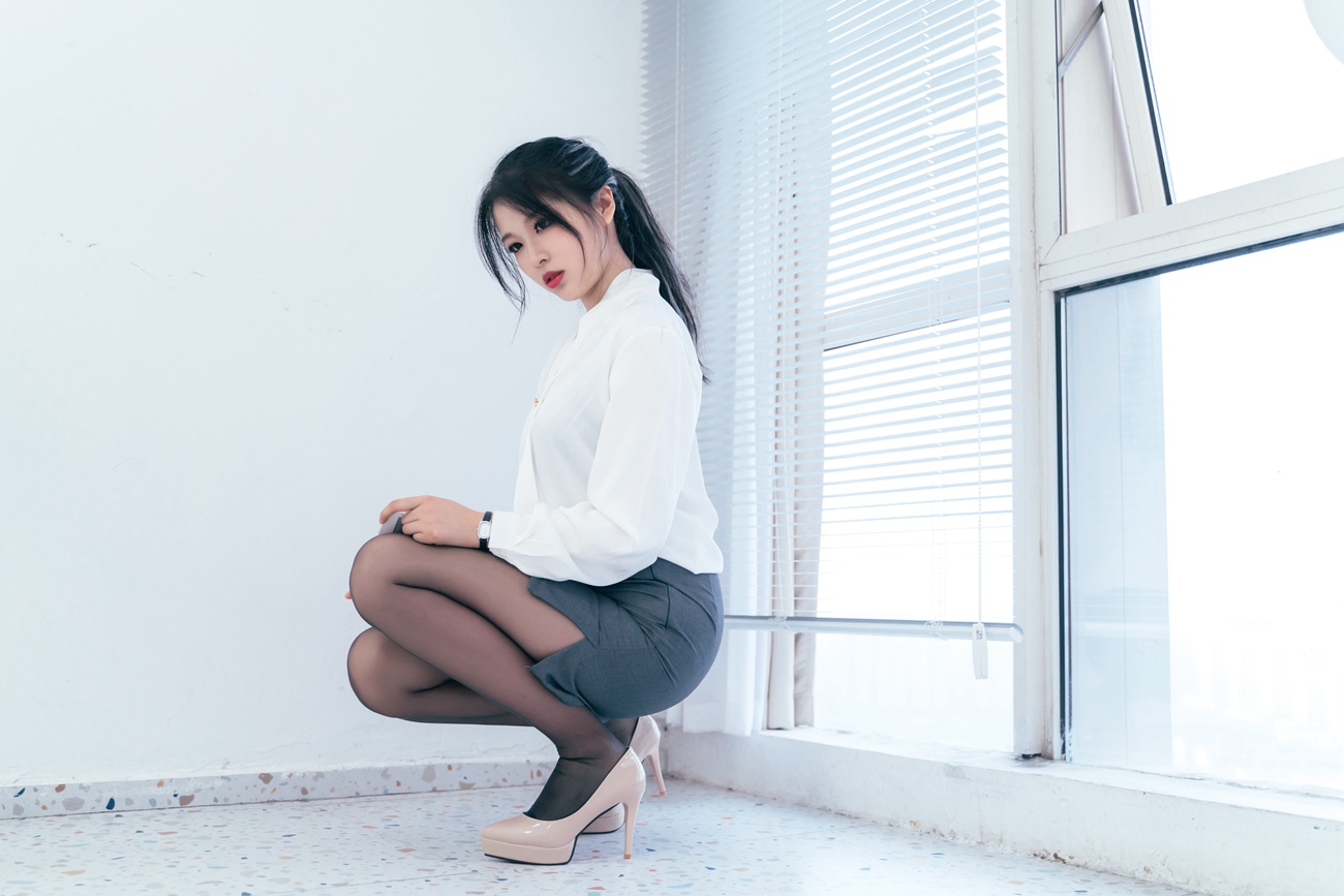 图片[6]-轩萧学姐 – OL私袜诱惑[34P] – 速更版-美库