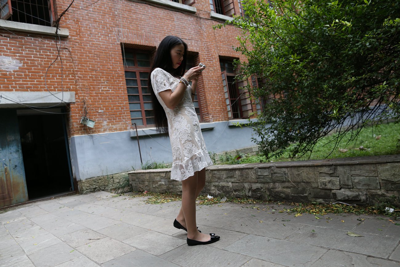 图片[21]-大西瓜爱牙膏-早期作品-S042 连衣裙 [481P] – 速更版-美库