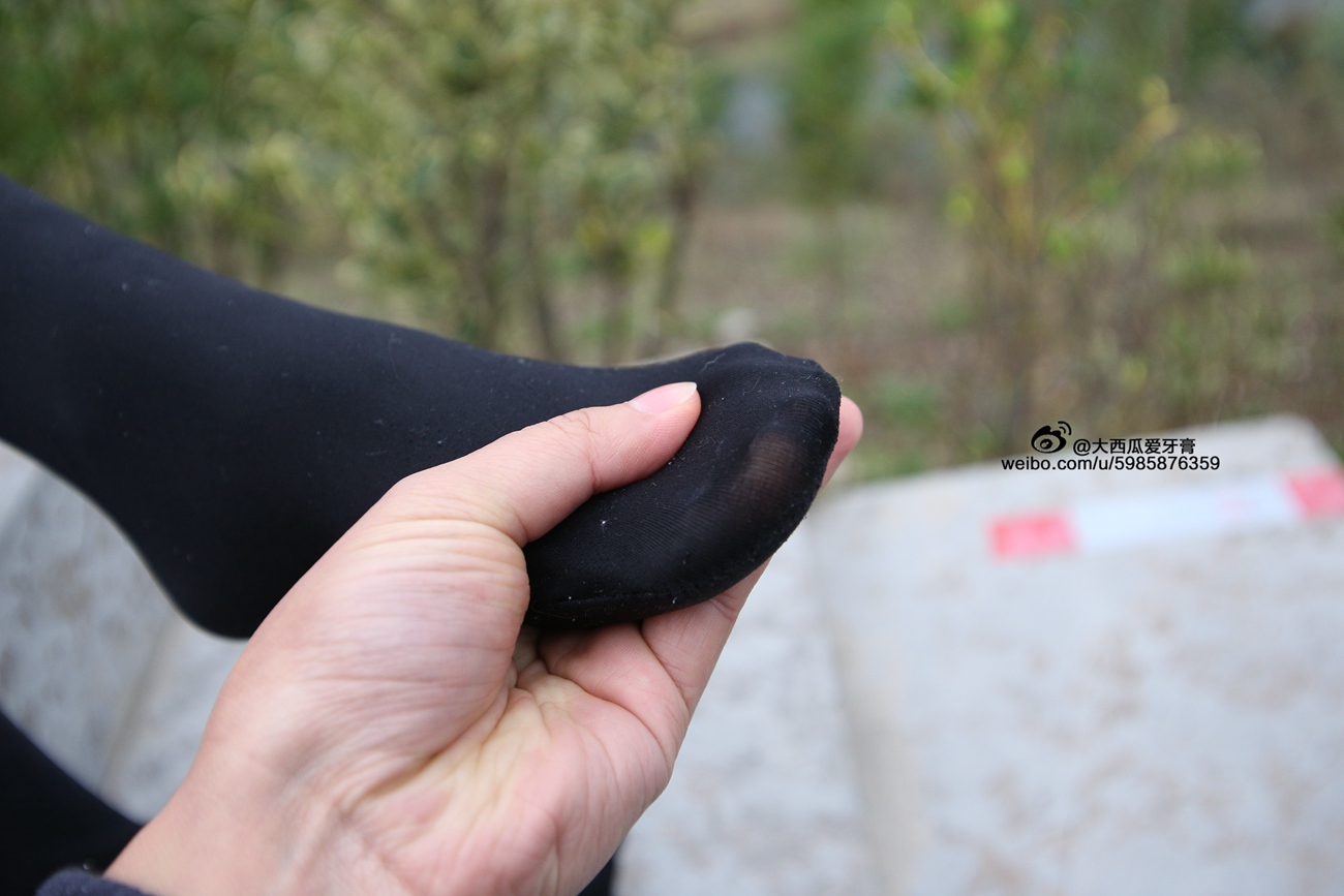 图片[37]-大西瓜爱牙膏-早期作品-S043  黑丝 [350P] – 速更版-美库