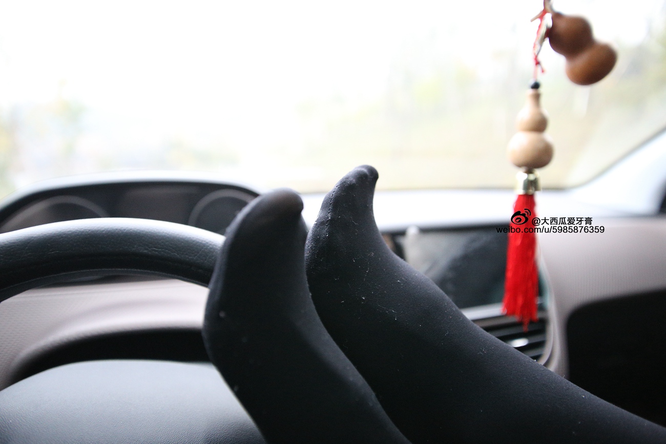 图片[211]-大西瓜爱牙膏-早期作品-S043  黑丝 [350P] – 速更版-美库