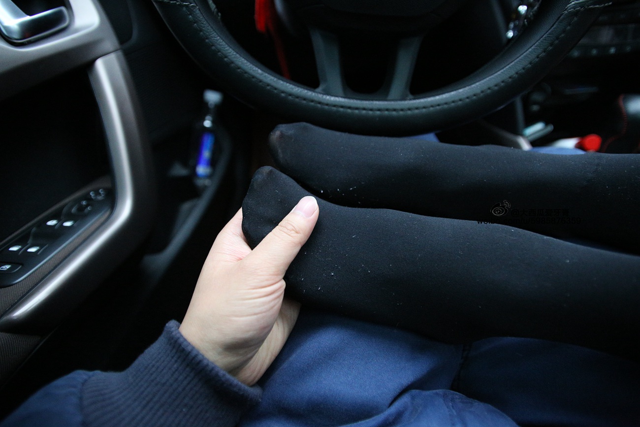 图片[241]-大西瓜爱牙膏-早期作品-S043  黑丝 [350P] – 速更版-美库