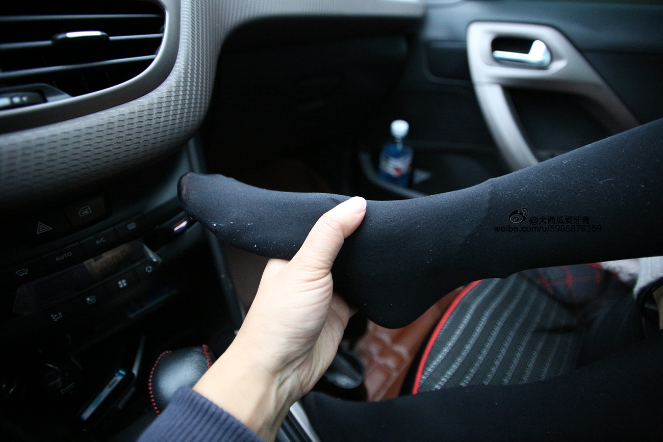 图片[281]-大西瓜爱牙膏-早期作品-S043  黑丝 [350P] – 速更版-美库