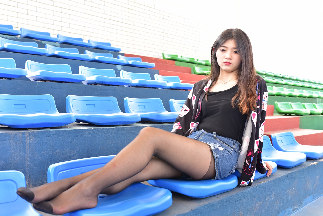 图片[24]-大生模拍 NO.248 操场牛仔裙黑丝[25P] – 速更版-美库
