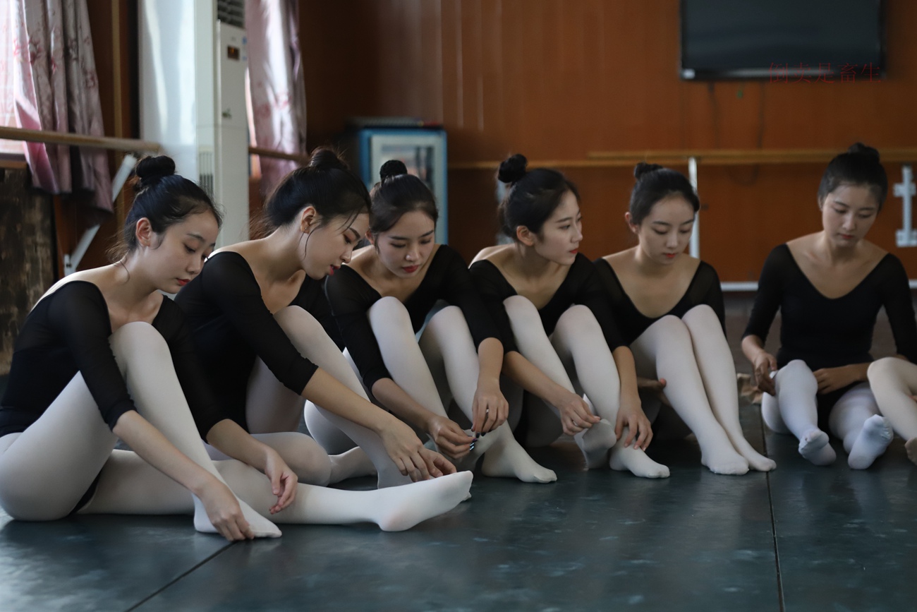 图片[31]-大西瓜爱牙膏-早期作品-W001 舞蹈统一 007 [45P] – 速更版-美库