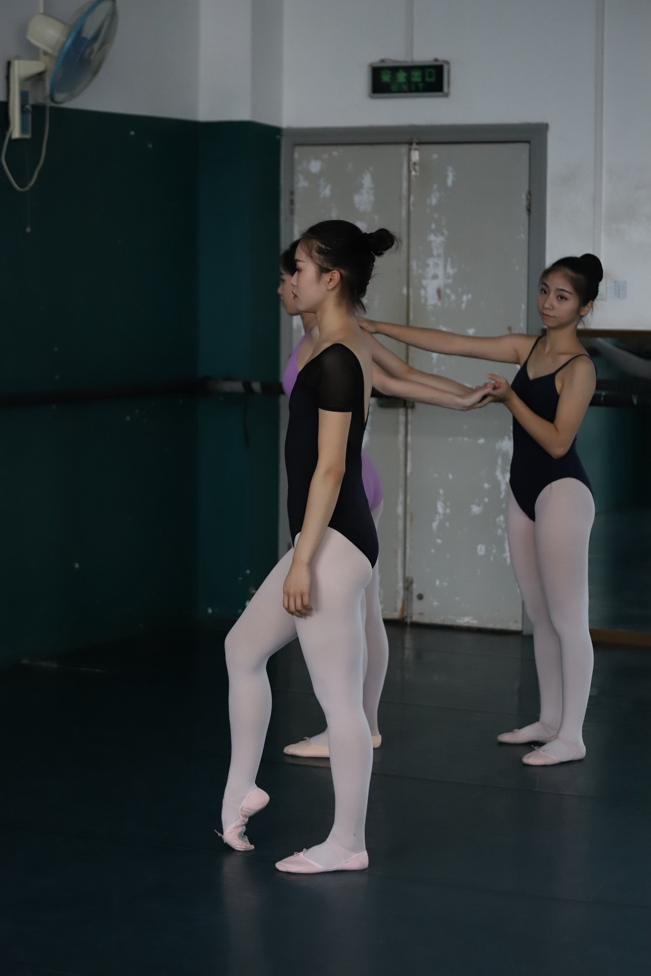 图片[39]-大西瓜爱牙膏-早期作品-W004 多色舞蹈服 001[79P] – 速更版-美库