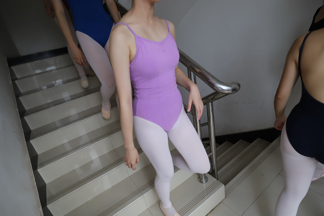 图片[27]-大西瓜爱牙膏-早期作品-W004 多色舞蹈服 003[159P] – 速更版-美库