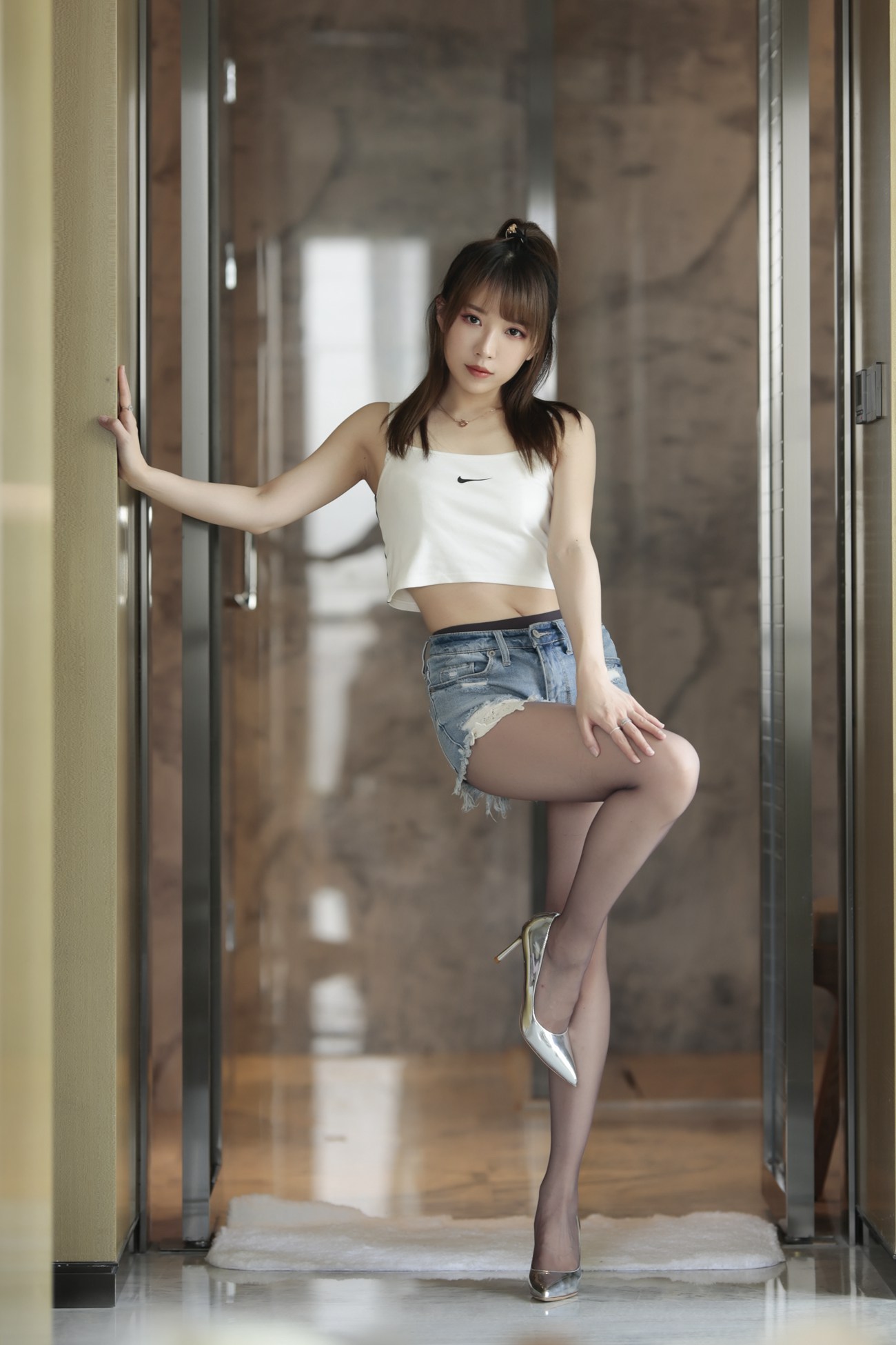 图片[74]-斗鱼主播 小女巫露娜 – 牛仔小裤裤 [84P] – 速更版-美库