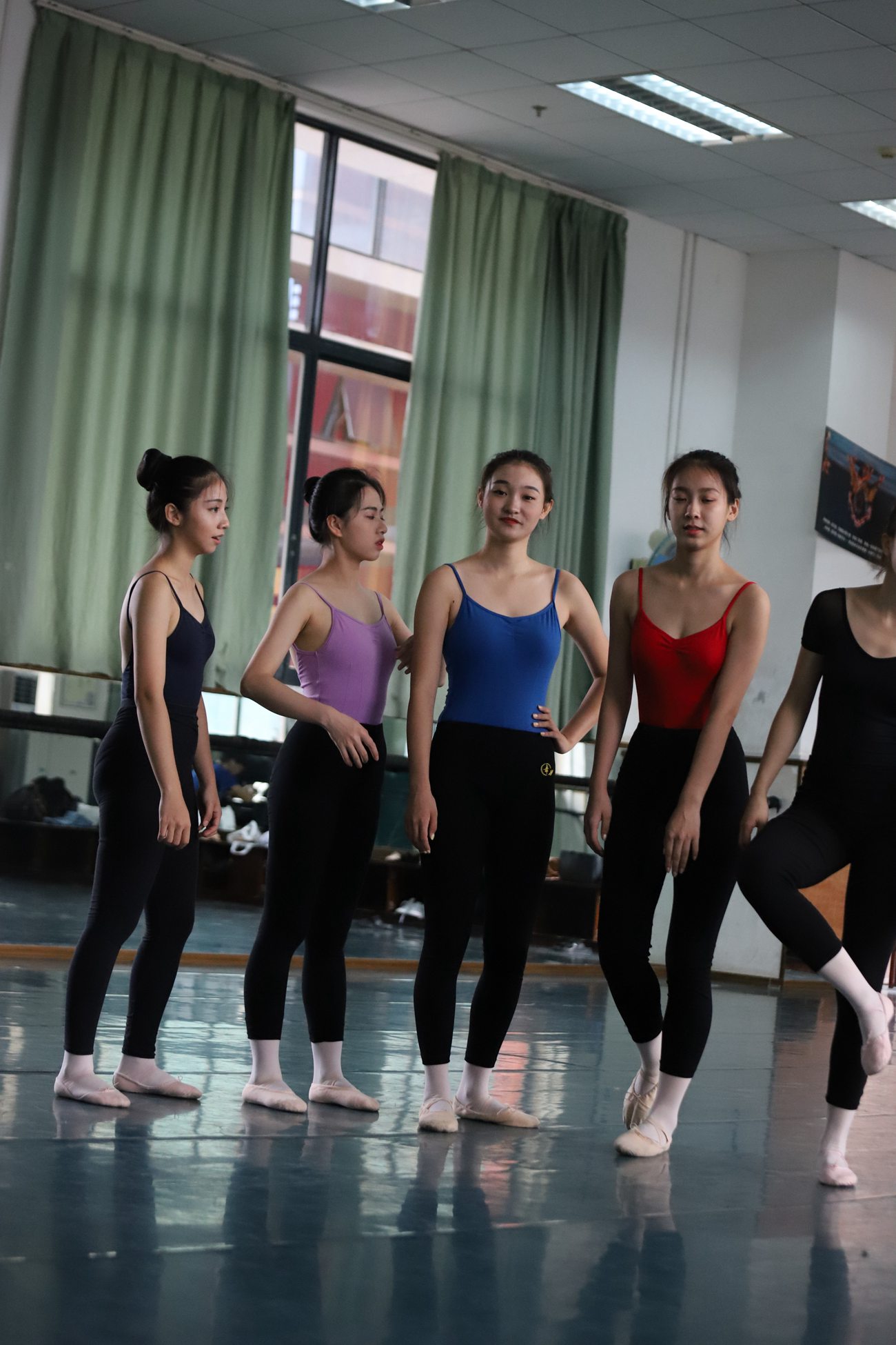 图片[53]-大西瓜爱牙膏-早期作品-W004 多色舞蹈服 006 [64P] – 速更版-美库