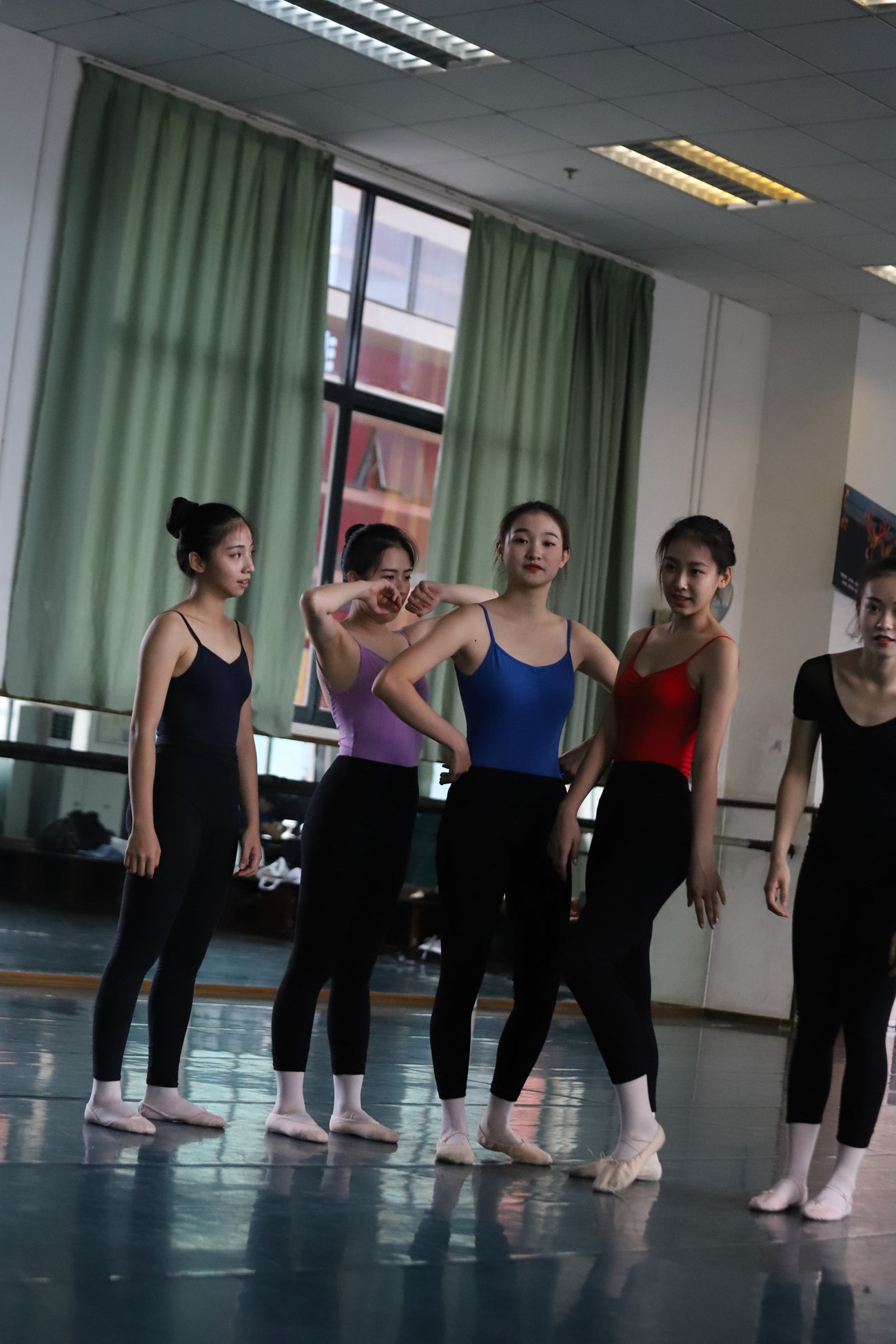 图片[56]-大西瓜爱牙膏-早期作品-W004 多色舞蹈服 006 [64P] – 速更版-美库