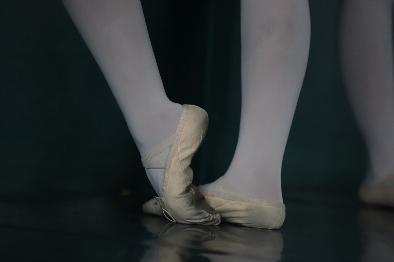 图片[26]-大西瓜爱牙膏-早期作品-W005 红色舞蹈服 003 [171P] – 速更版-美库