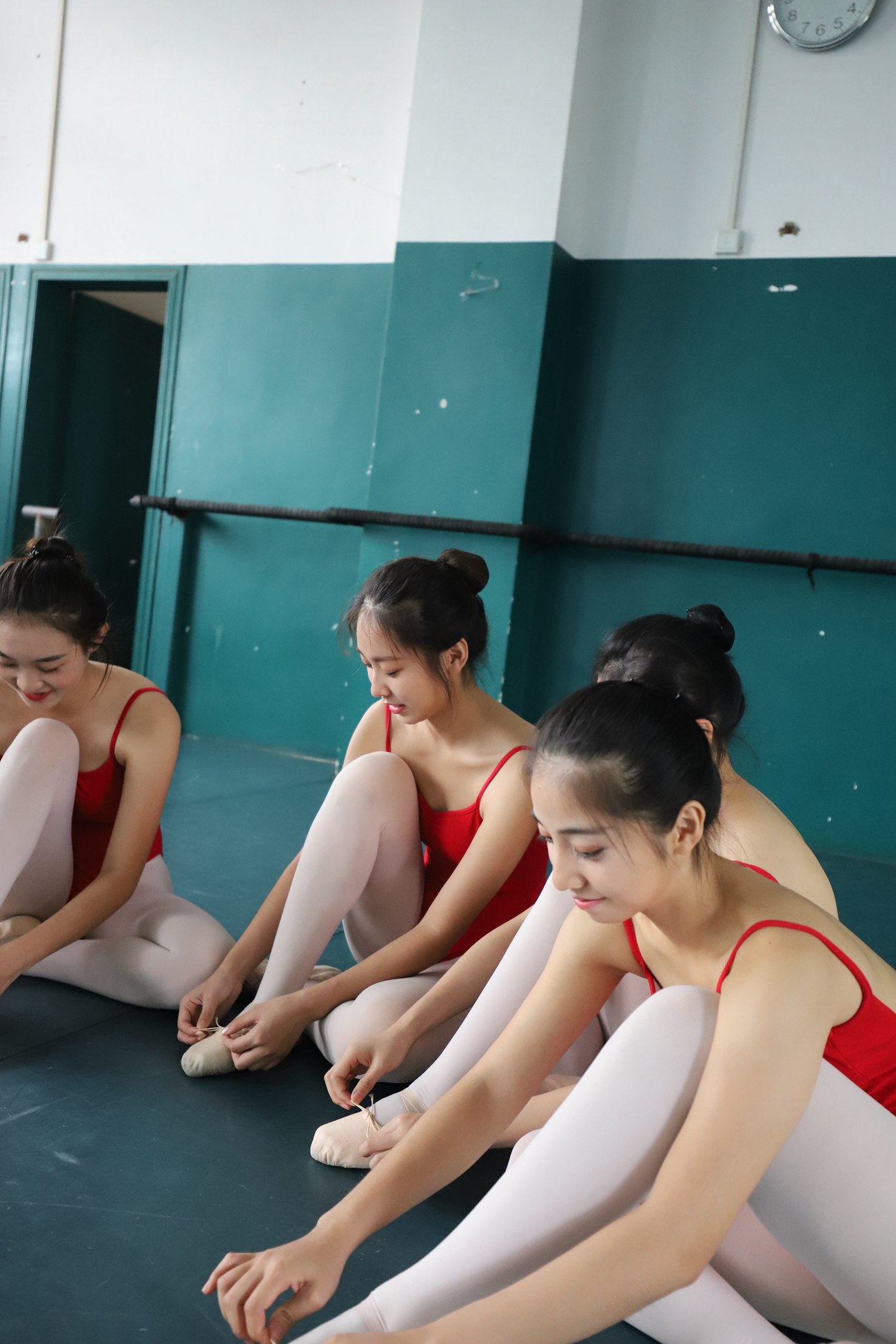 图片[29]-大西瓜爱牙膏-早期作品-W005 红色舞蹈服 004 [182P] – 速更版-美库