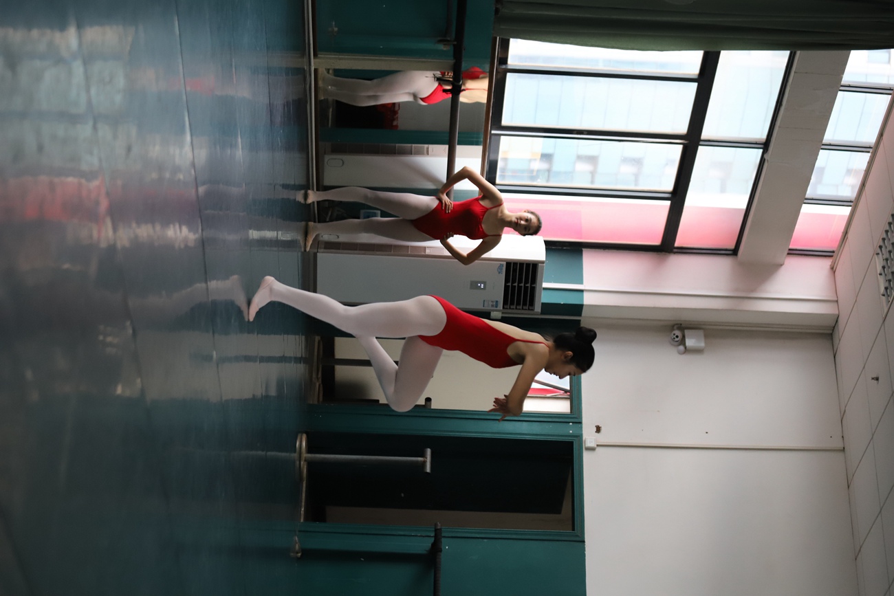 图片[48]-大西瓜爱牙膏-早期作品-W005 红色舞蹈服 002 [172P] – 速更版-美库