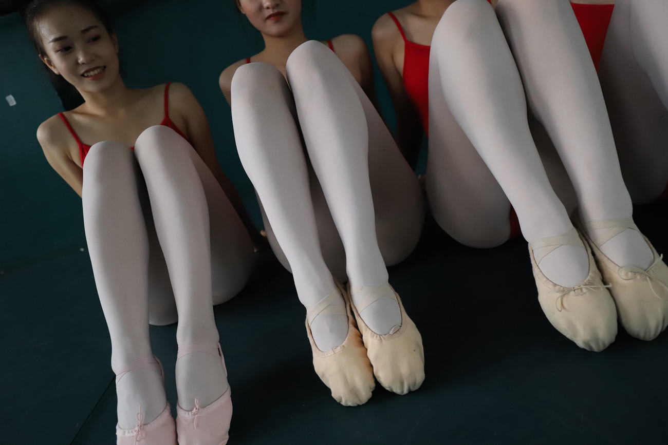 图片[138]-大西瓜爱牙膏-早期作品-W005 红色舞蹈服 003 [171P] – 速更版-美库