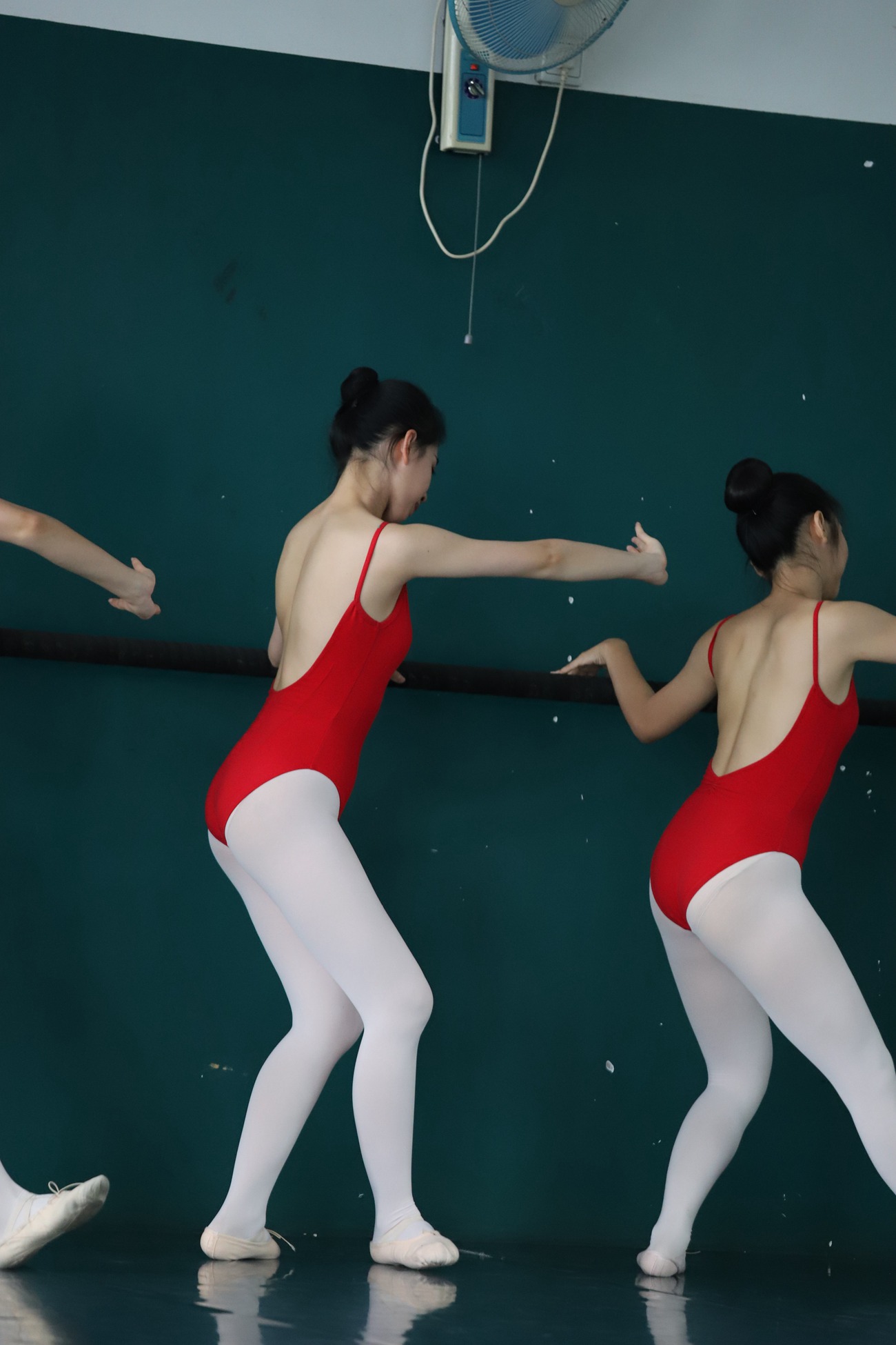 图片[176]-大西瓜爱牙膏-早期作品-W005 红色舞蹈服 004 [182P] – 速更版-美库