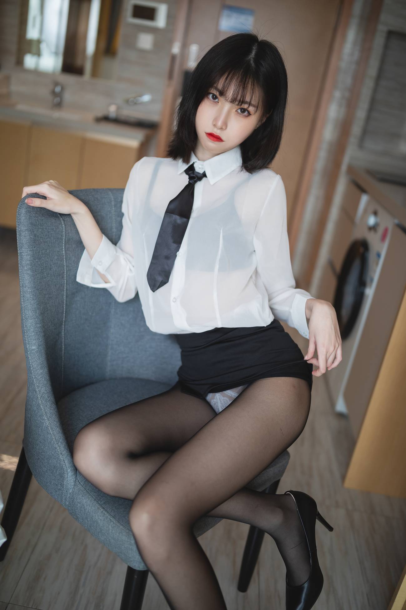 图片[16]-许岚 – OL制服[41P] – 速更版-美库