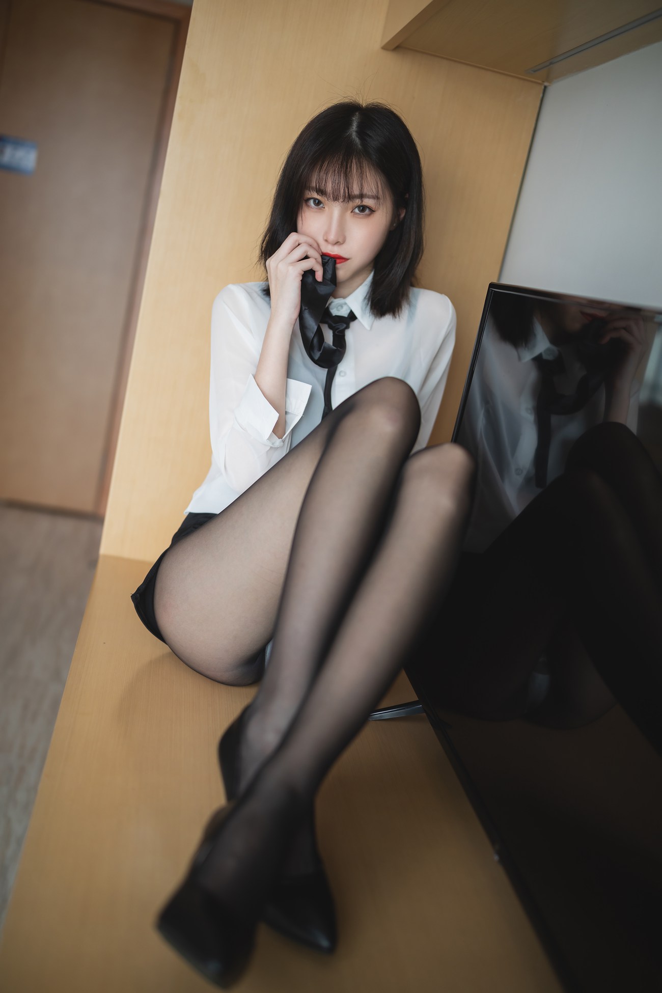 图片[20]-许岚 – OL制服[41P] – 速更版-美库