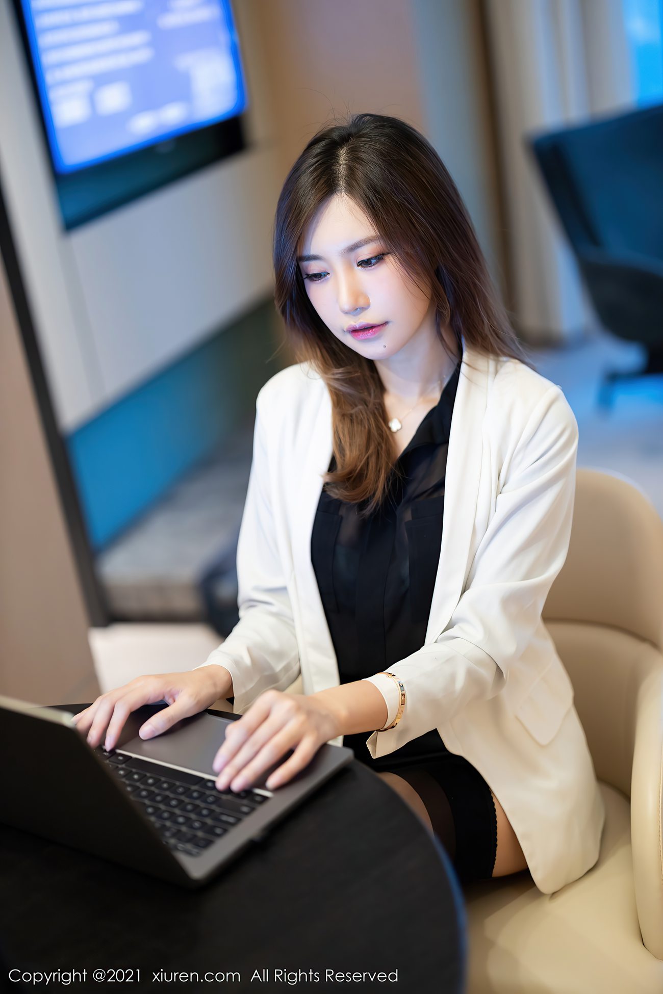 图片[14]-[Xiuren秀人网]2021.11.30 NO.4285 绮里嘉ula[68+1P／578MB] – 速更版-美库