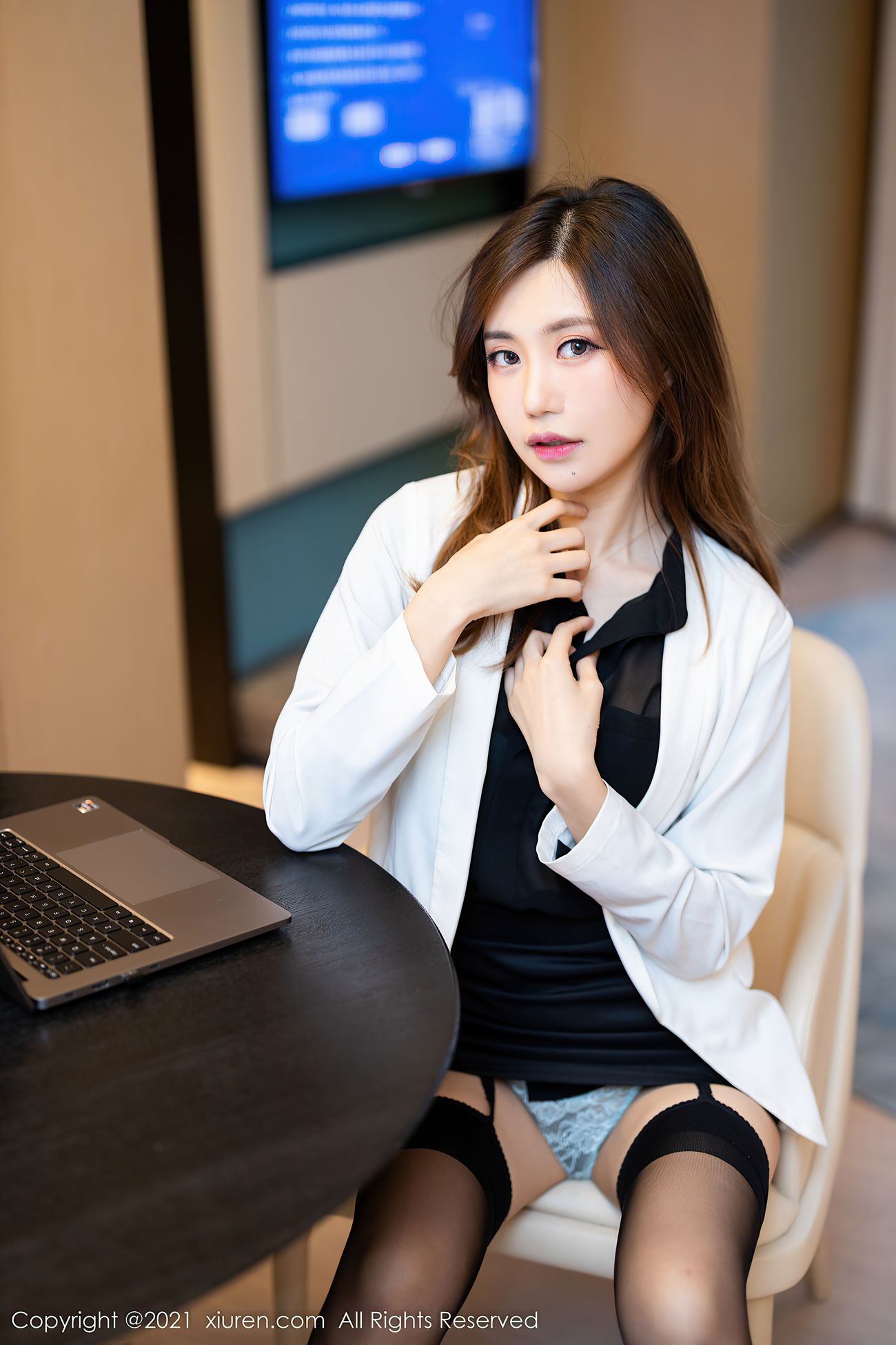 图片[23]-[Xiuren秀人网]2021.11.30 NO.4285 绮里嘉ula[68+1P／578MB] – 速更版-美库