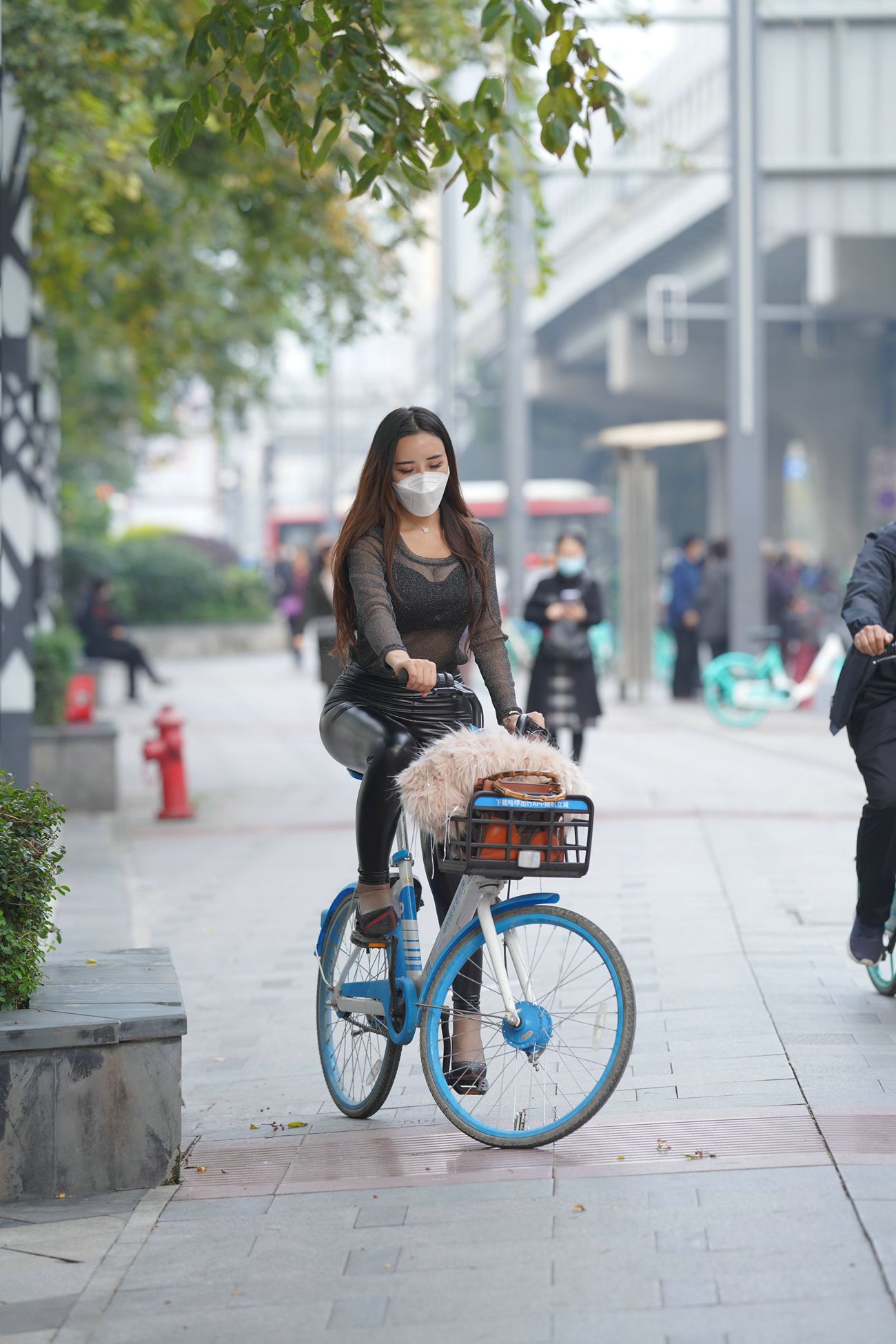 图片[70]-唯美街拍 NO.561 不必在乎我是谁 5 [93P] – 速更版-美库