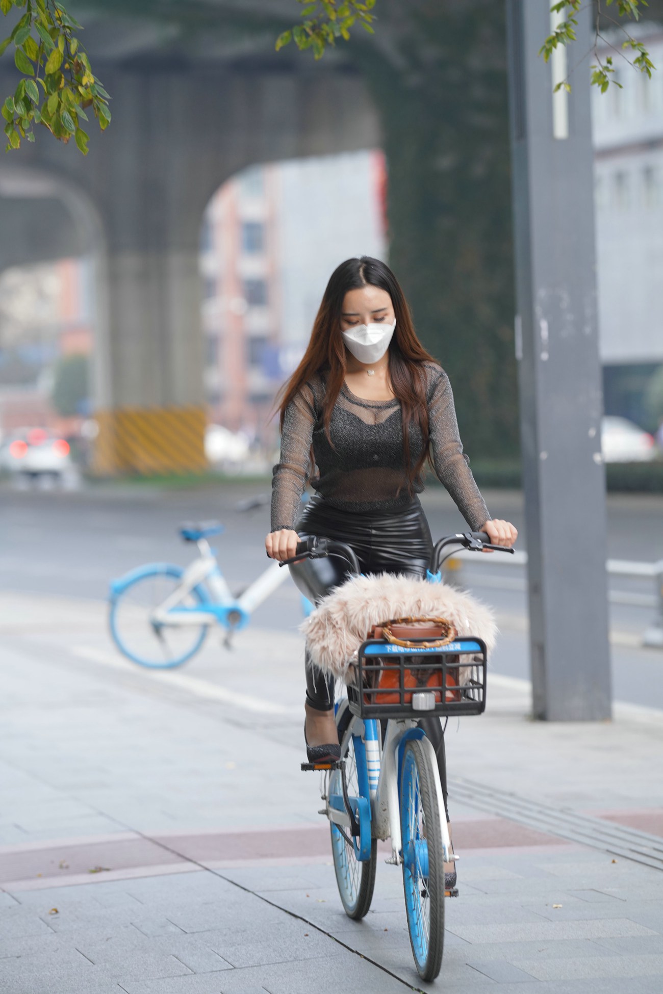 图片[76]-唯美街拍 NO.561 不必在乎我是谁 5 [93P] – 速更版-美库