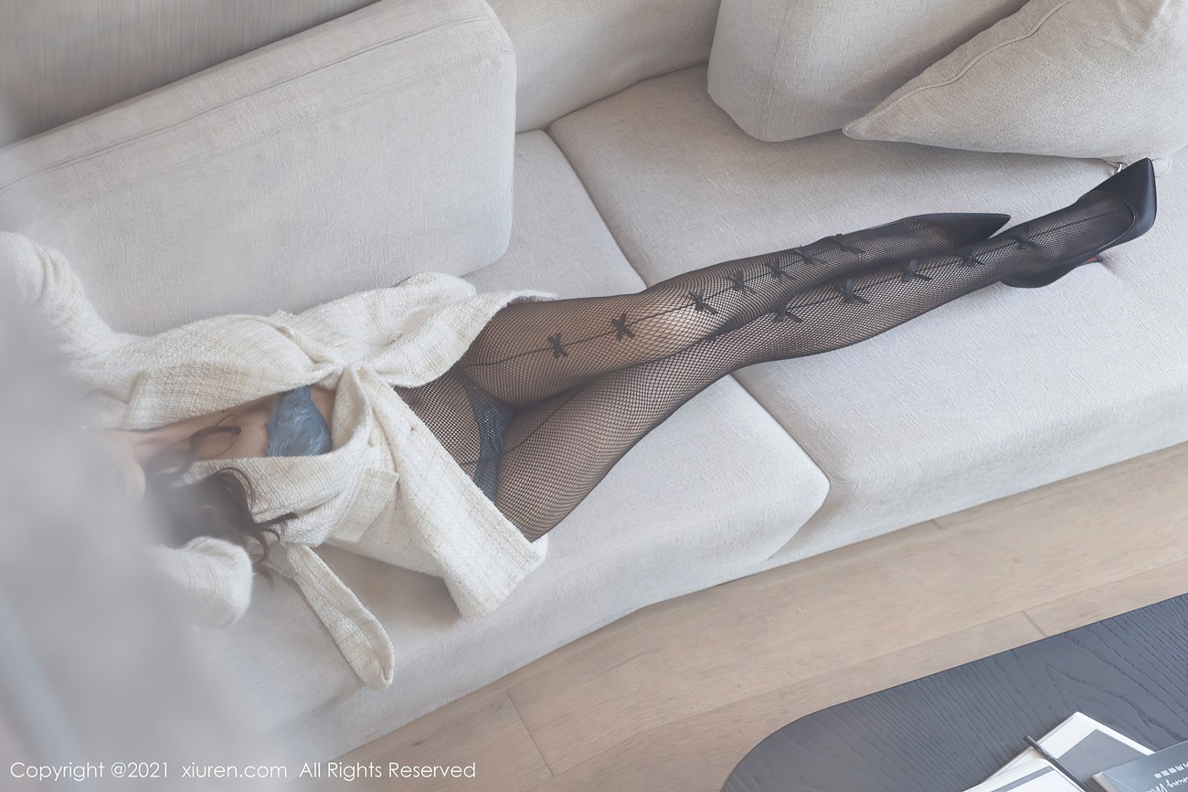 图片[15]-[Xiuren秀人网]2021.12.01 NO.4288 艾静香[44+1P] – 速更版-美库