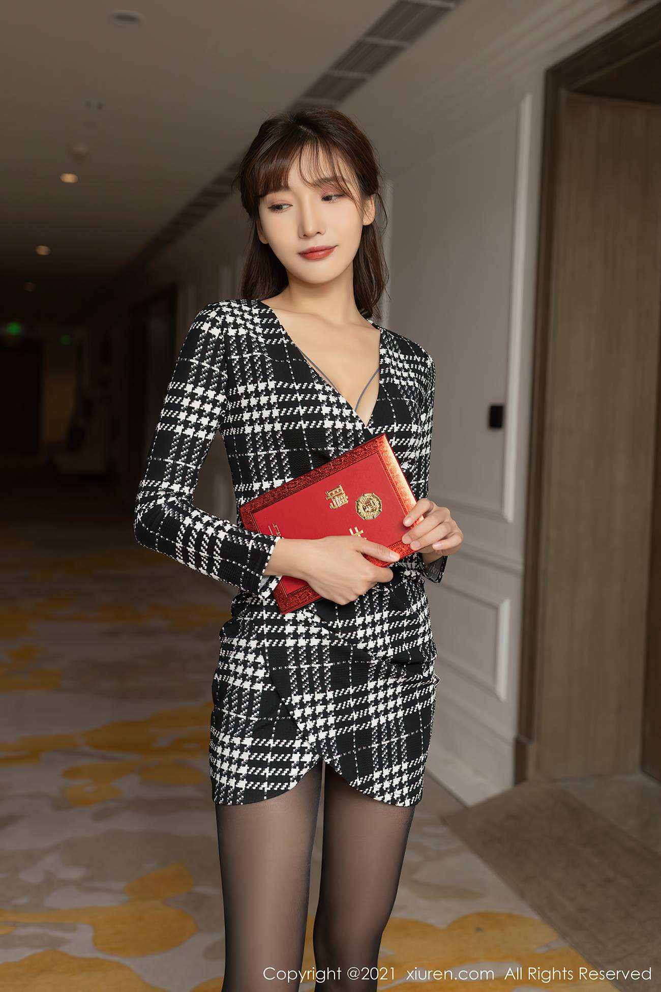 [Xiuren秀人网]2021.12.02 NO.4292 陆萱萱[88+1P] - 速更版-艺库