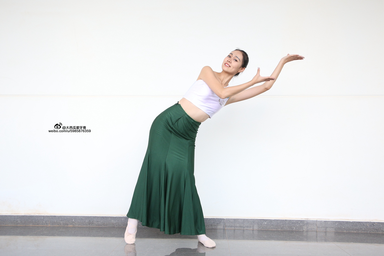 图片[27]-大西瓜爱牙膏-早期作品-W006 舞蹈家1-文君 绿裙 [233P] – 速更版-美库