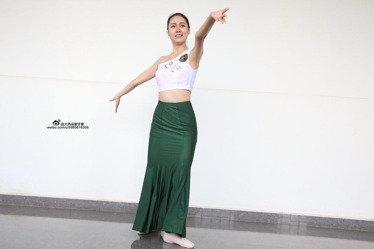 图片[32]-大西瓜爱牙膏-早期作品-W006 舞蹈家1-文君 绿裙 [233P] – 速更版-美库