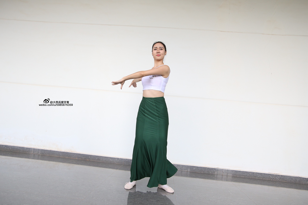 图片[34]-大西瓜爱牙膏-早期作品-W006 舞蹈家1-文君 绿裙 [233P] – 速更版-美库