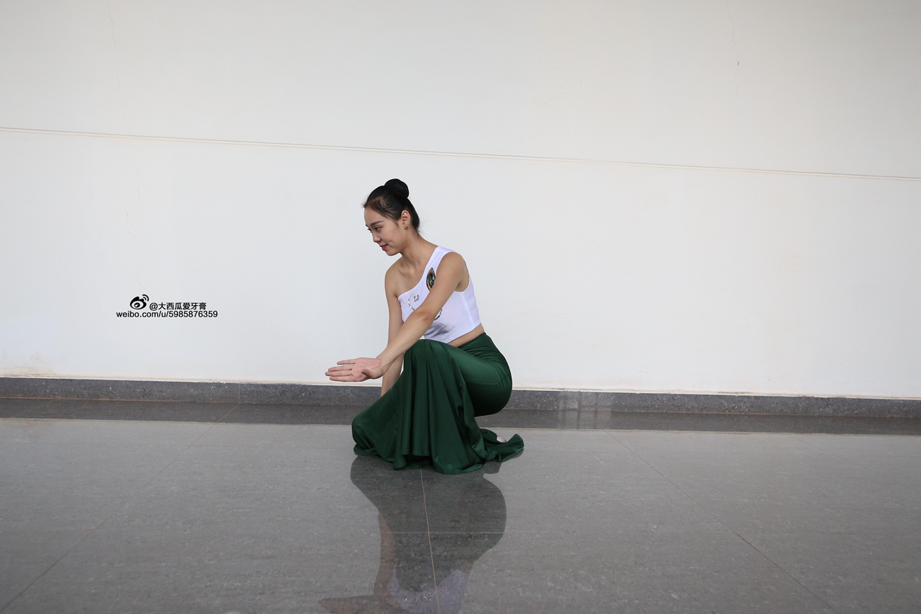 图片[41]-大西瓜爱牙膏-早期作品-W006 舞蹈家1-文君 绿裙 [233P] – 速更版-美库