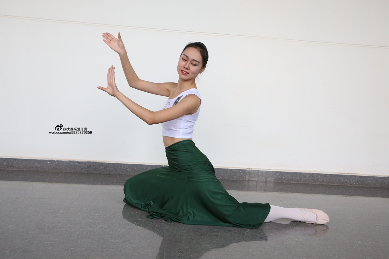 图片[42]-大西瓜爱牙膏-早期作品-W006 舞蹈家1-文君 绿裙 [233P] – 速更版-美库