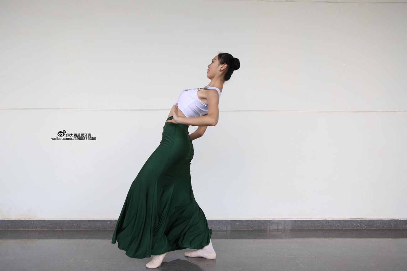 图片[54]-大西瓜爱牙膏-早期作品-W006 舞蹈家1-文君 绿裙 [233P] – 速更版-美库
