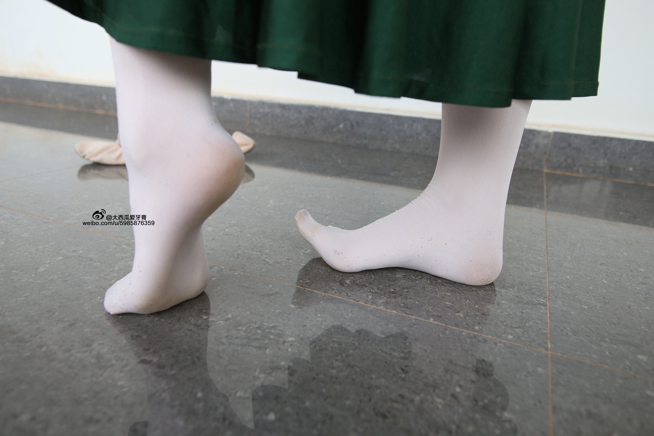 图片[66]-大西瓜爱牙膏-早期作品-W006 舞蹈家1-文君 绿裙 [233P] – 速更版-美库