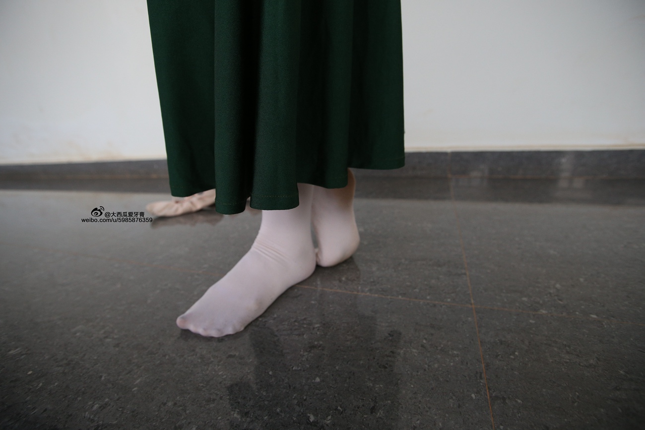 图片[72]-大西瓜爱牙膏-早期作品-W006 舞蹈家1-文君 绿裙 [233P] – 速更版-美库