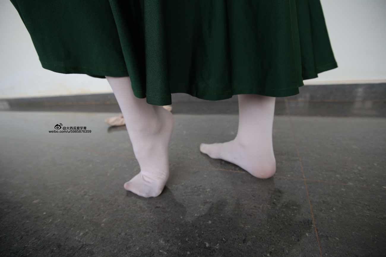 图片[73]-大西瓜爱牙膏-早期作品-W006 舞蹈家1-文君 绿裙 [233P] – 速更版-美库