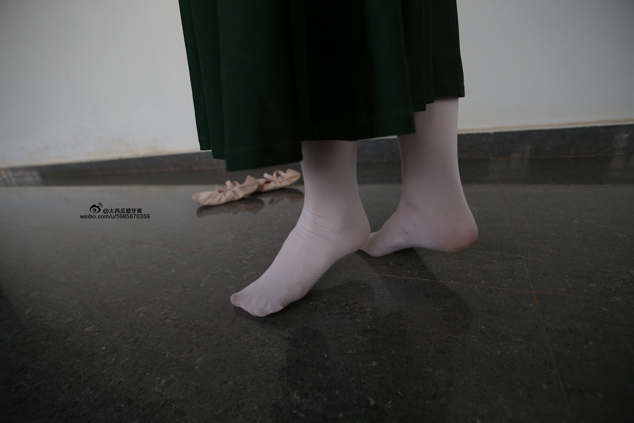 图片[75]-大西瓜爱牙膏-早期作品-W006 舞蹈家1-文君 绿裙 [233P] – 速更版-美库